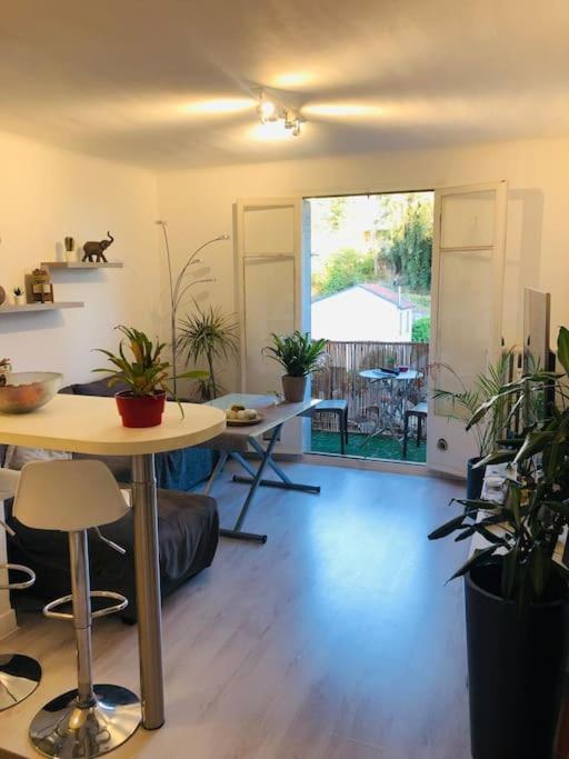 Bel - 50m2 A 7 Minutes Du Centre Au Calme Nizza